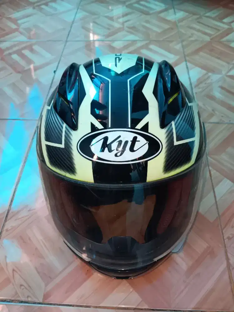 Helm   KYT  RC7