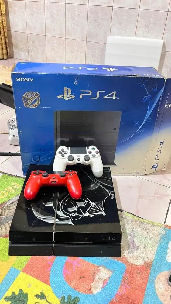 PS4 Fat 500GB Darth Vader Edition Original Lengkap Box 2 Stick