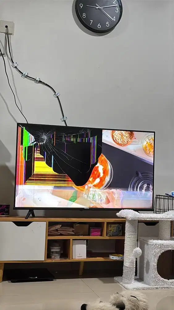 TV HISENSE 43 ( minus condition )