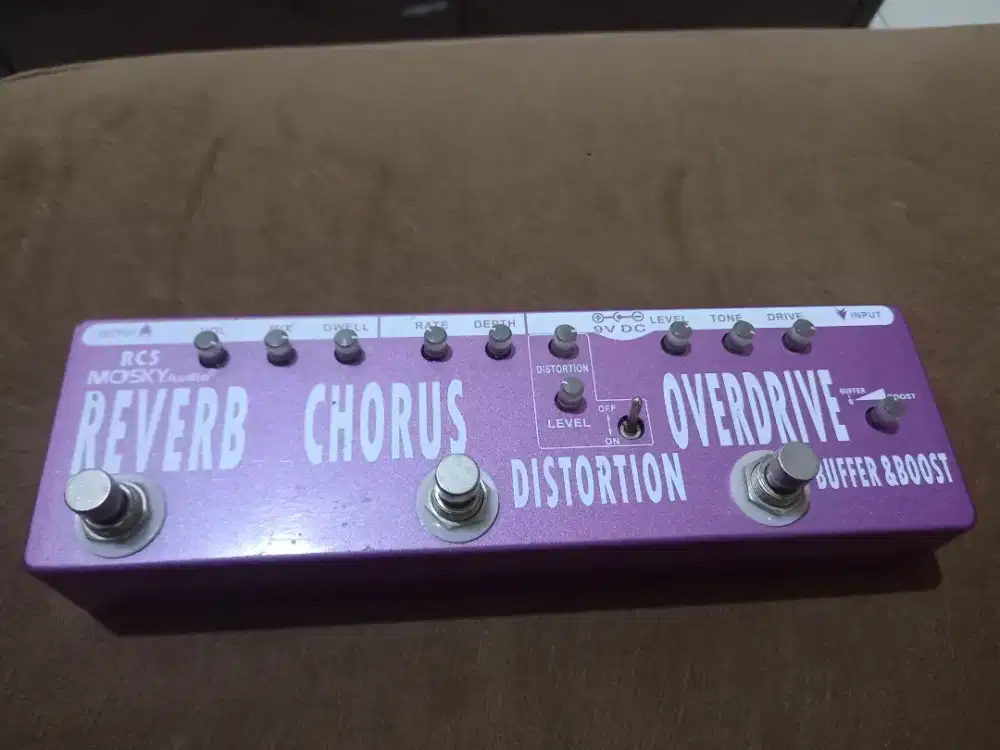 Efek gitar multi stompbox Mosky