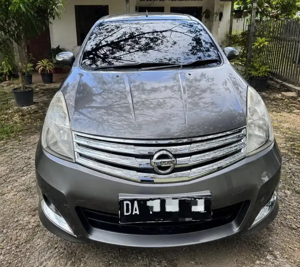 NISSAN GRAND LIVINA XV A/T Tahun 2013