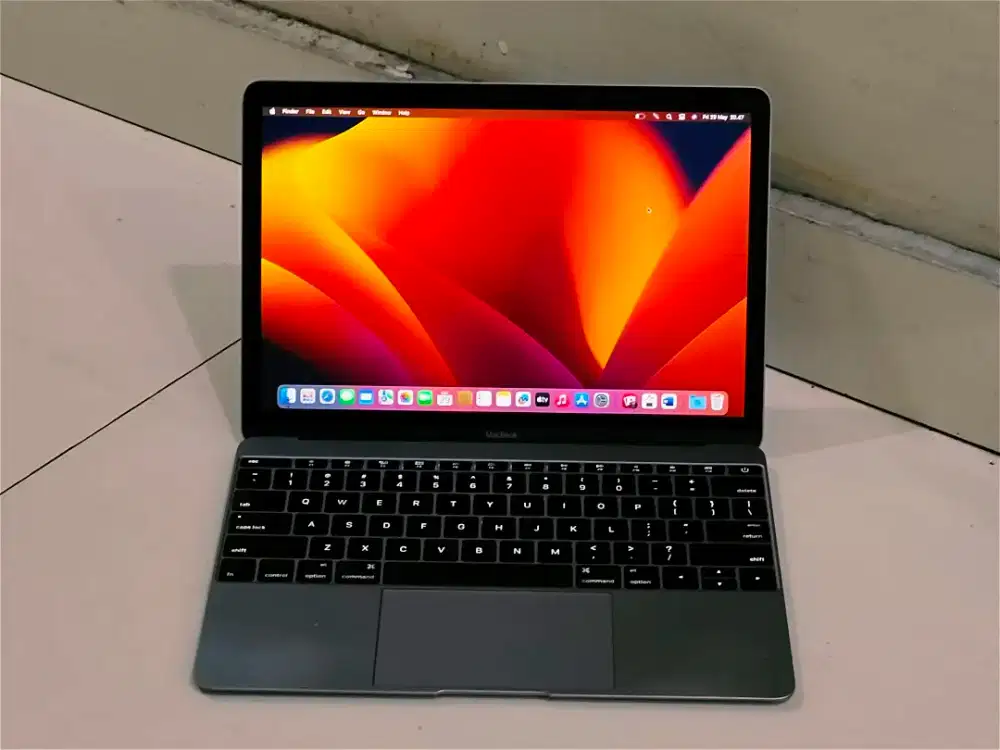 MacBook retina 2017 12 inch intel core m3 ram 8 gb ssd 256 gb