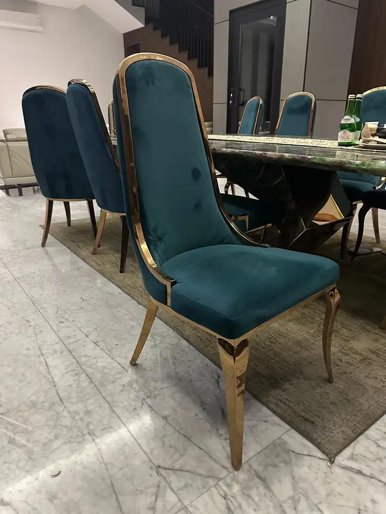 Dining Table by informa