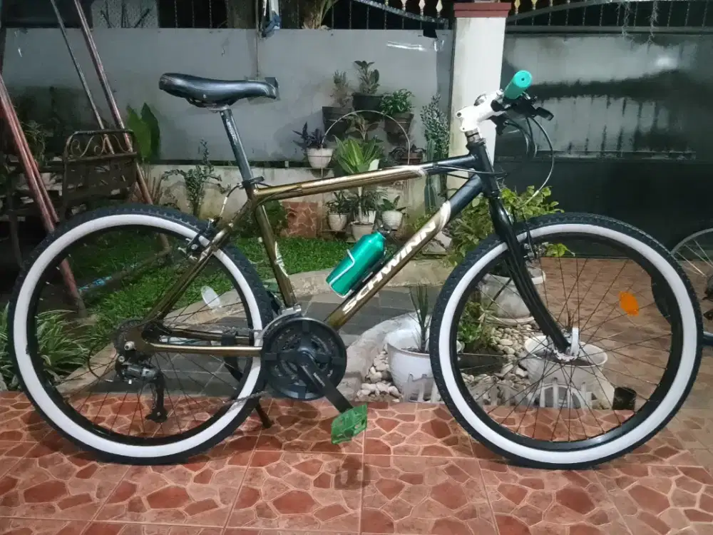 Sepeda schwinn sierra size 17 alloy