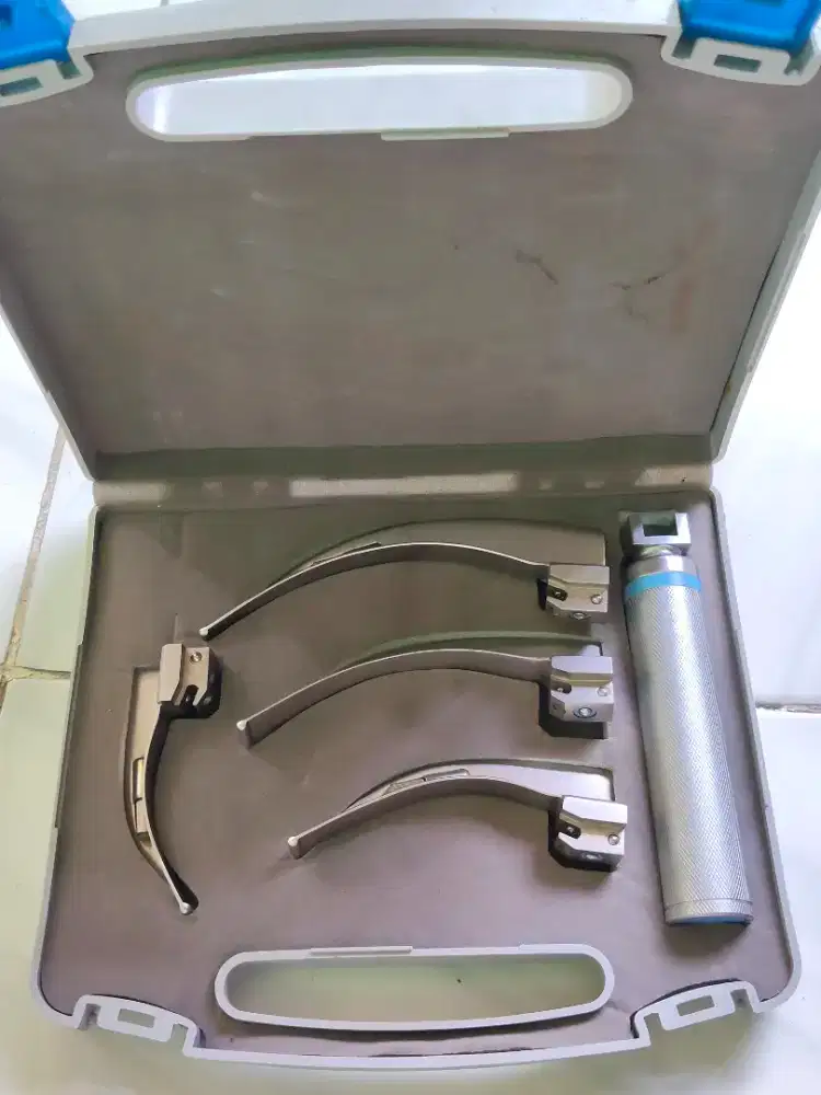 Laringoskop alat kesehatan