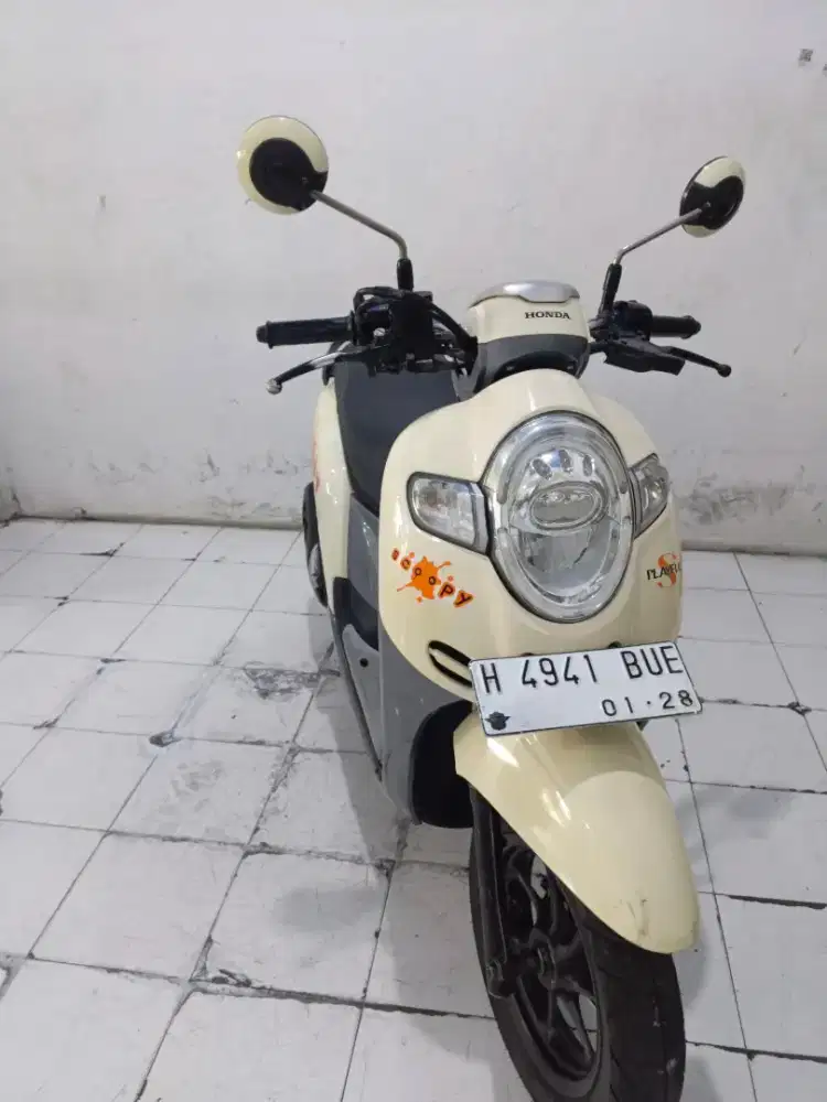 Scoopy coklat 2018