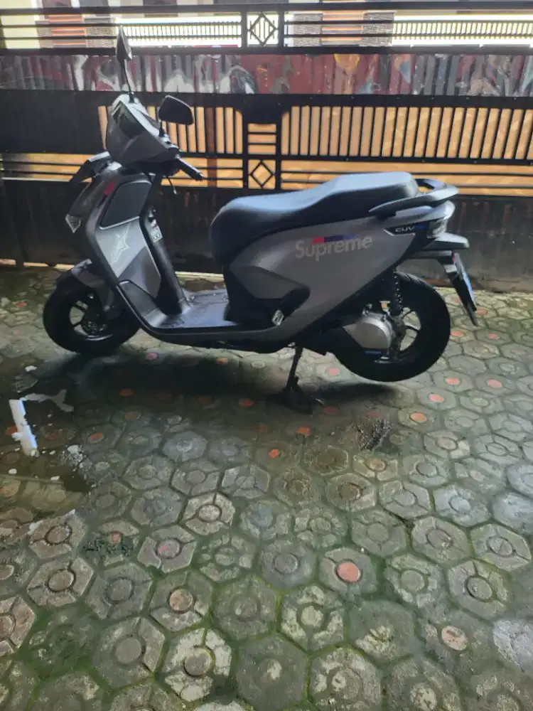 Cuv e ...motor listrik HONDA