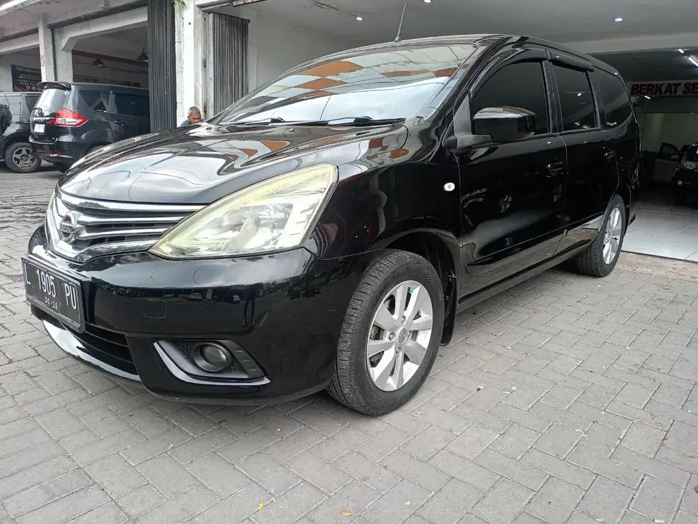 NISSAN GRAND LIVINA 1.5 XV MATIC 2014 DP MINIM