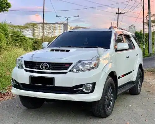 TOYOTA FORTUNER 2.7 G LUX AT 2012