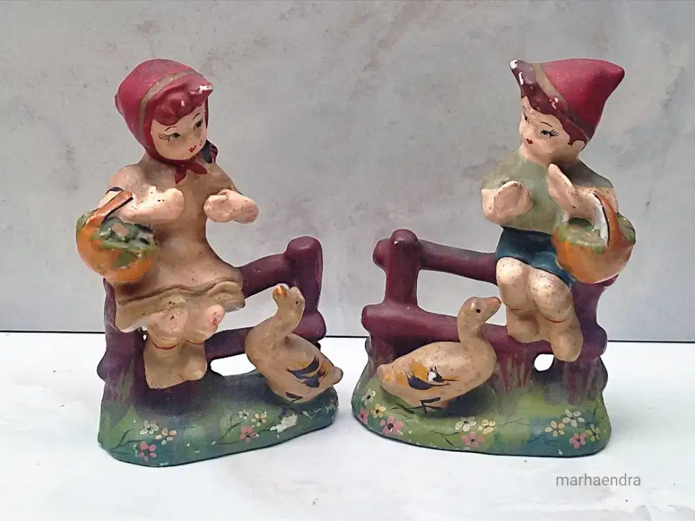 Patung boneka porselen lukis vintage jadul antik kuno