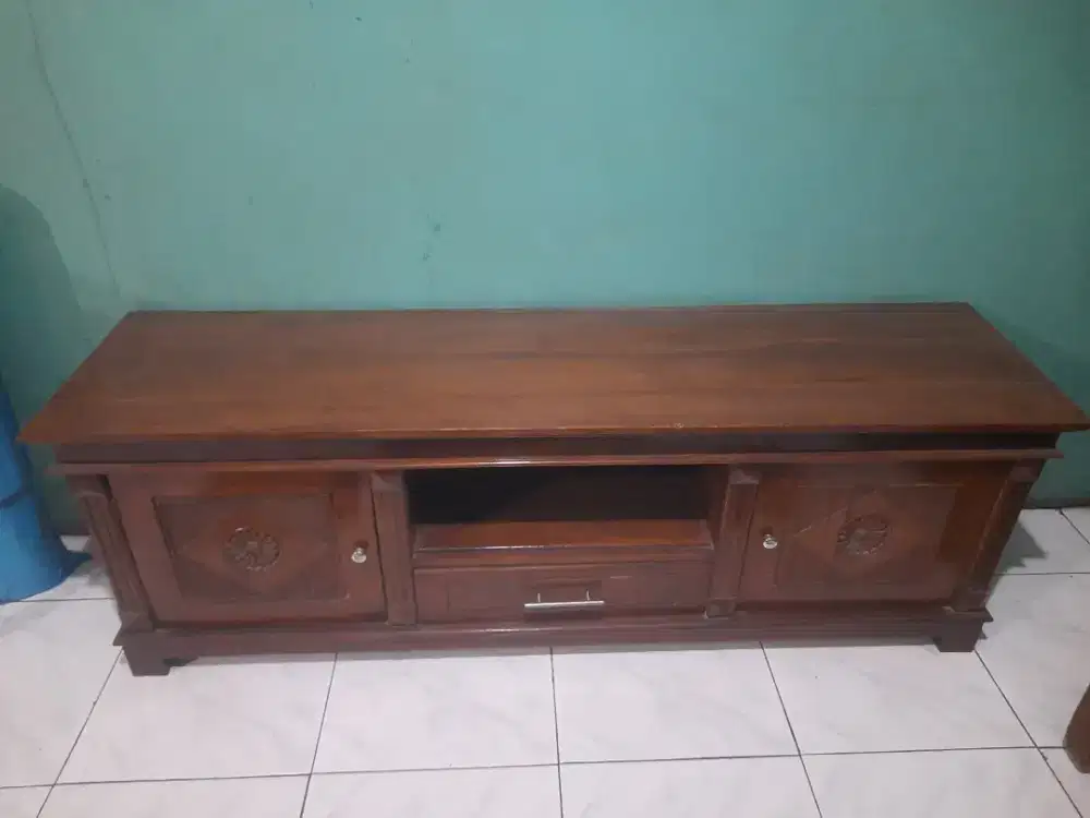 Bufet kayu jati