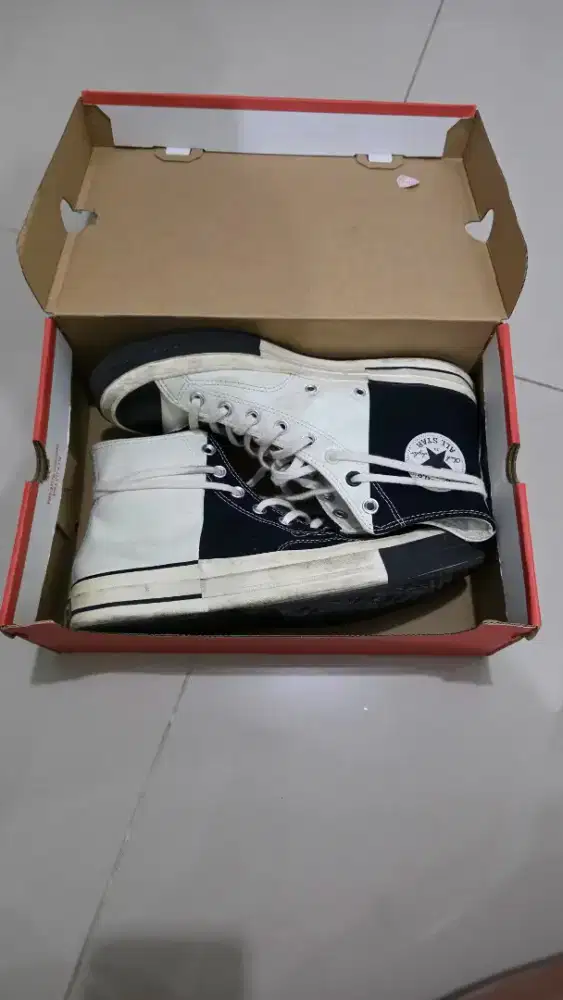Dijual Sepatu Converse Taylor Chuck
