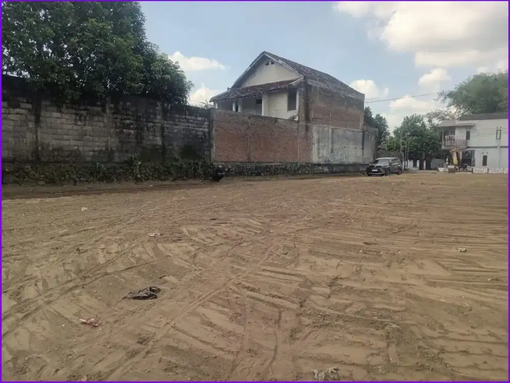 Dekat Mirota Palagan Tanah Yogyakarta Jl. Kaliurang Km 8 Sleman