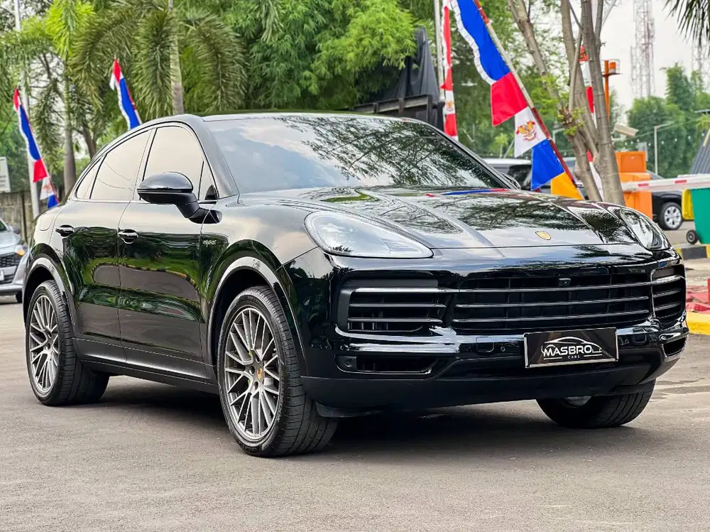 Porsche Cayenne E-Hybrid Coupe Platinum Edition 2023 / 2025