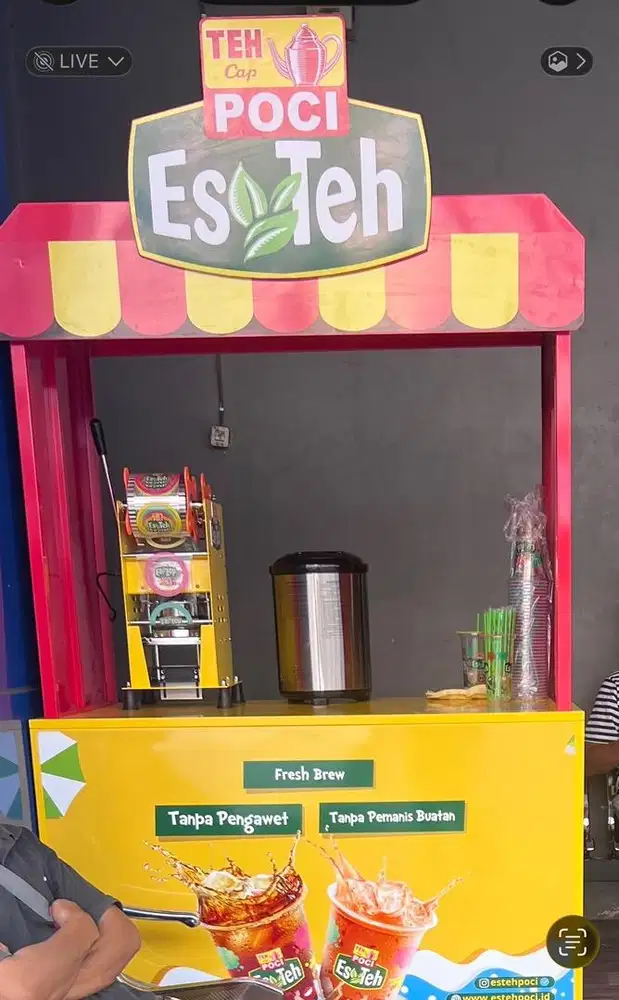 Booth minuman Teh poci
