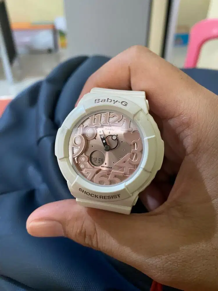 baby g putih pink