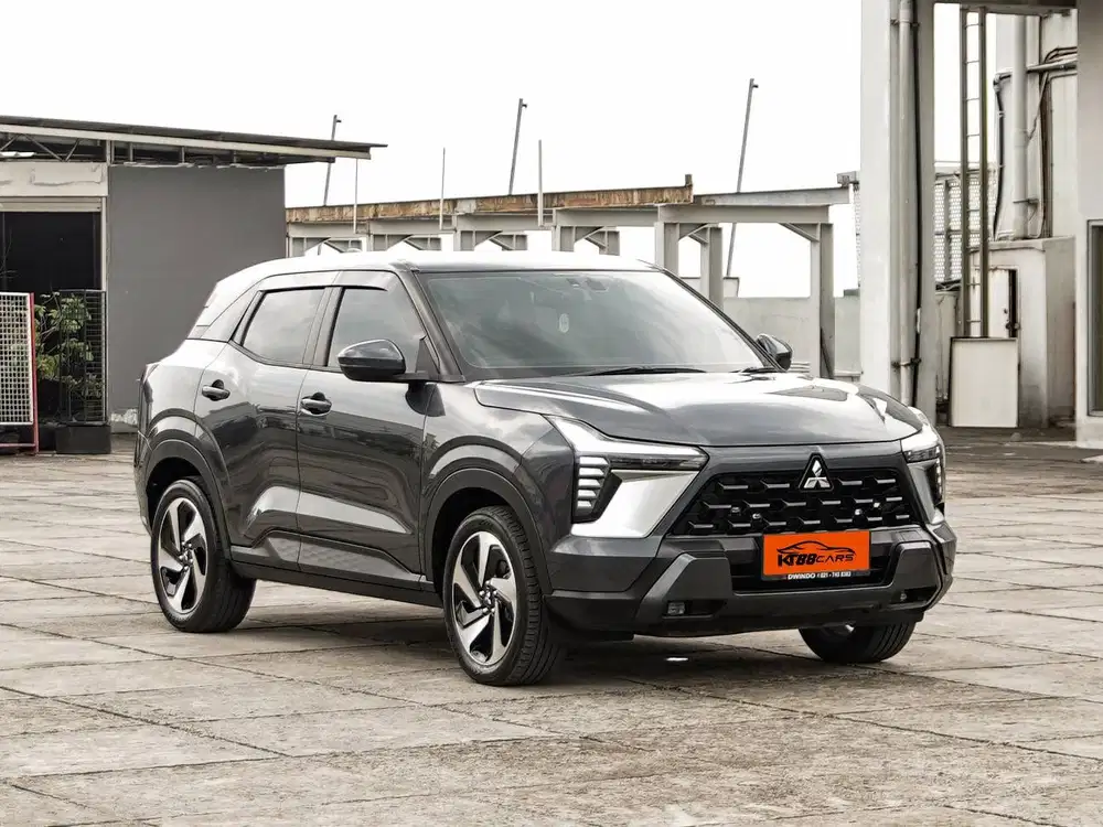 Mitsubishi Xforce 1.5 Ultimate AT 2024 Abu abu