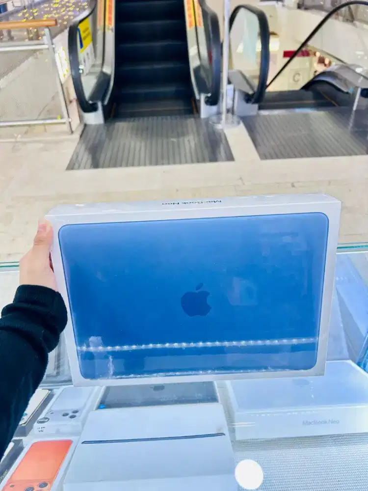 NEW MacBook Neo Apple 13-inch 8/512GB Indigo