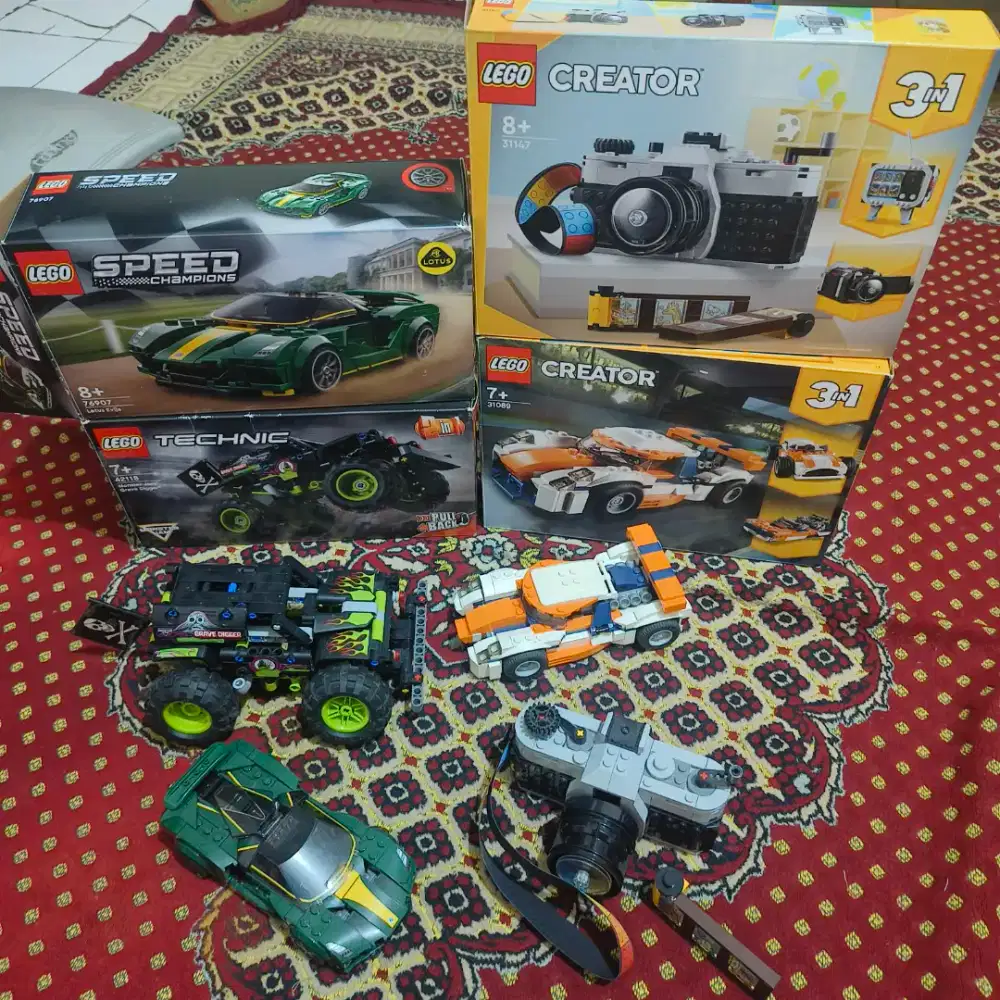 LEGO 31147 LEGO 76907 LEGO 42118 LEGO 31089