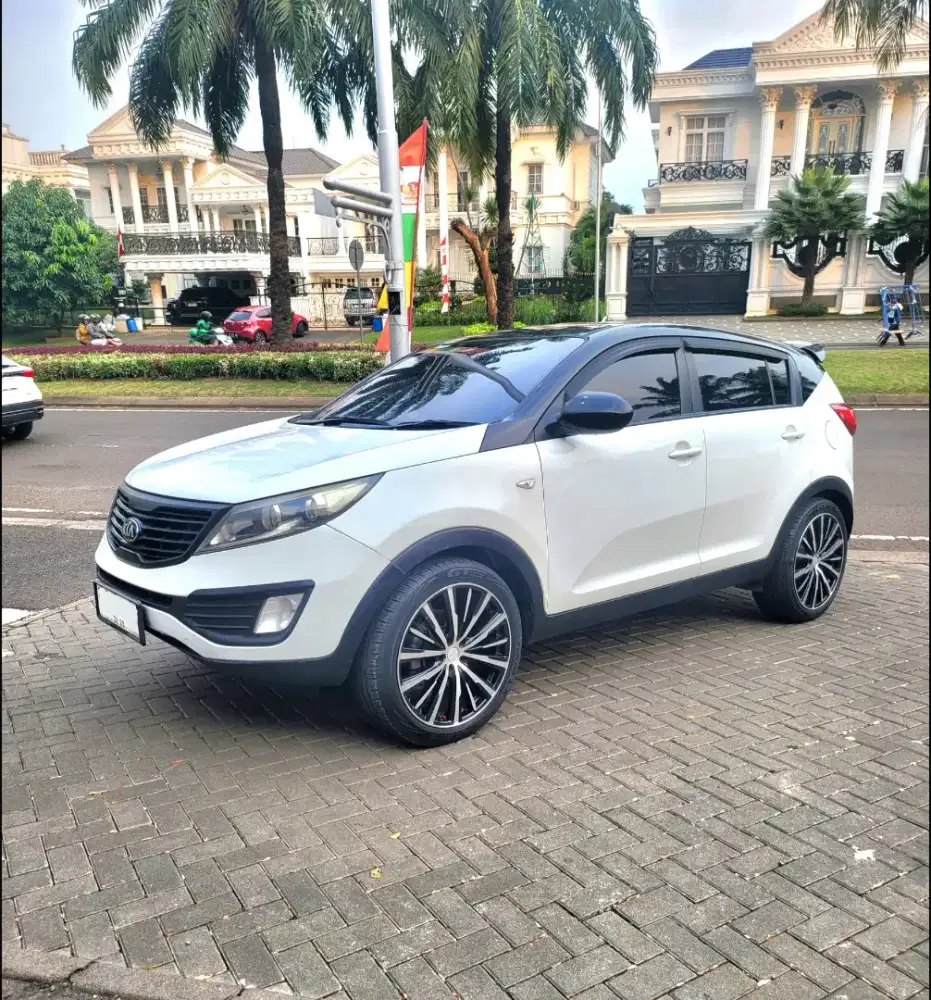 Kia Sportage LX 2.0 AT No Sun roof (2013)TDP 5 jt -tenor 29 bulan.