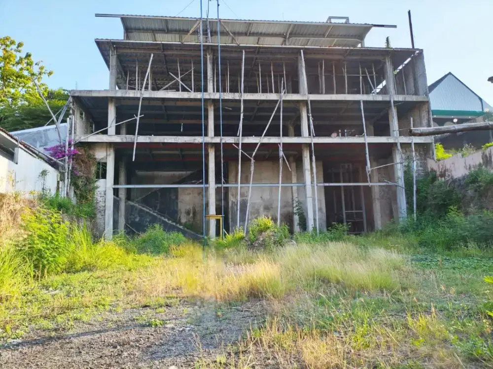 Dijual Tanah Include Bangunan 3 Lantai Progress 50% di Jl.Gronggong Cirebon