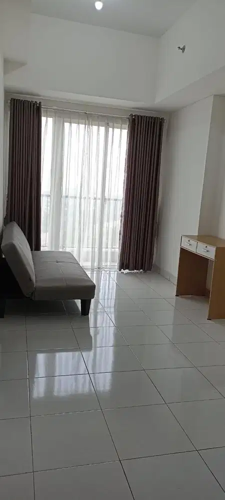 Jual rugi type 1br, di casa de parco bsd city. Semi furnished