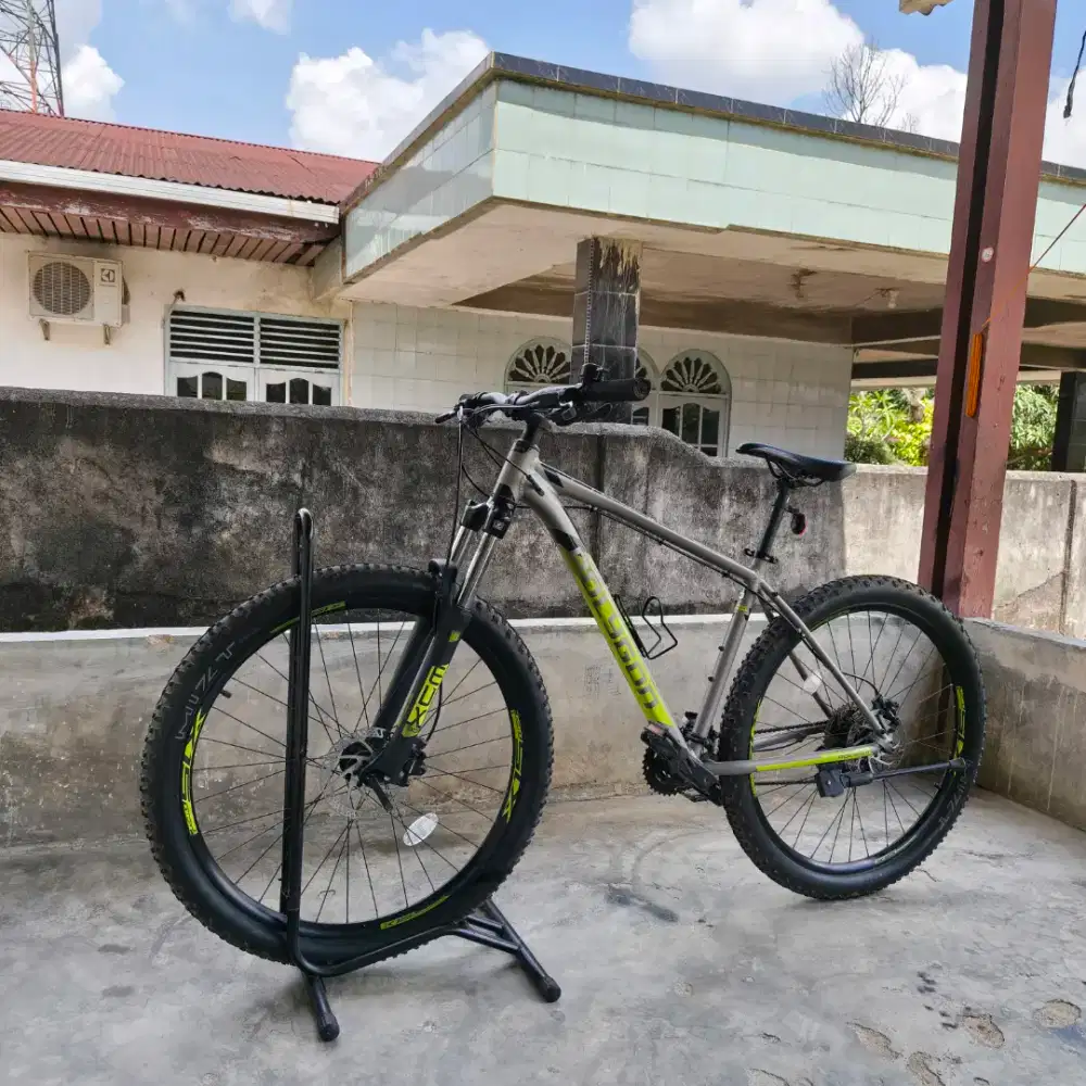Dijual sepeda polygon premier 5 kondisi Like new