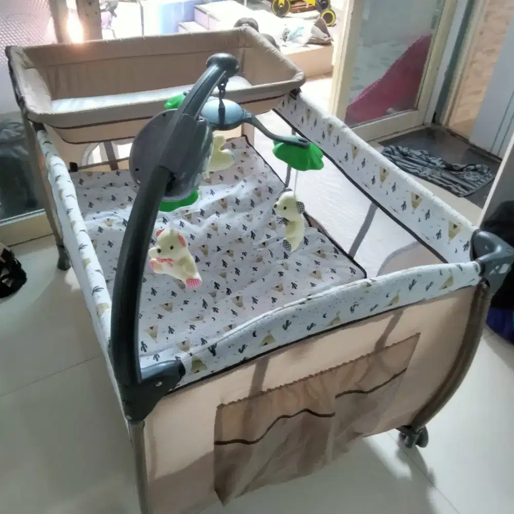 Box bayi merek pliko