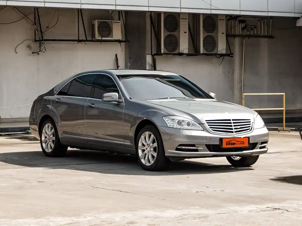 mercy S300L AT 2010 Abu abu