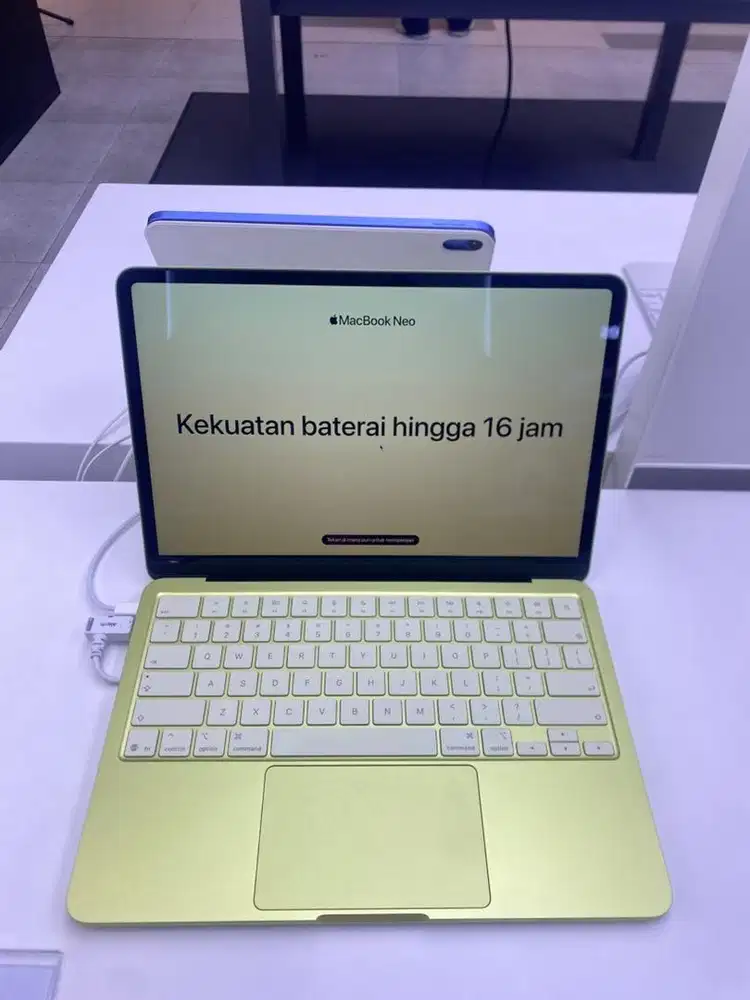 MACBOOCK NEO NEW