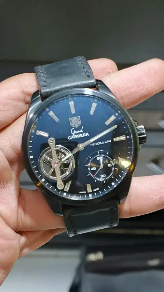 JAM tangan Carrera