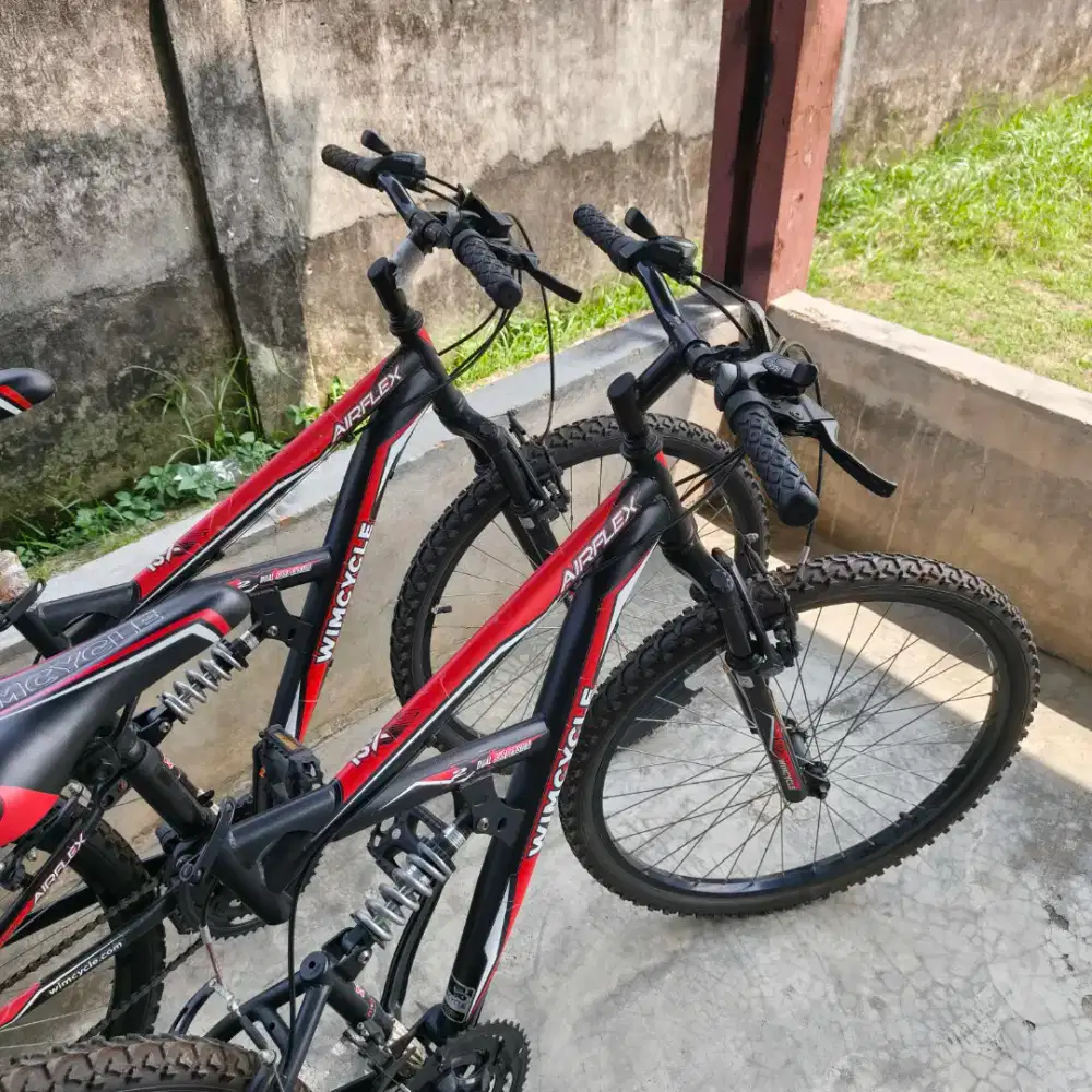 Dijual sepeda double suspensi Wim cycle ukuran 26 inci kondisi baru