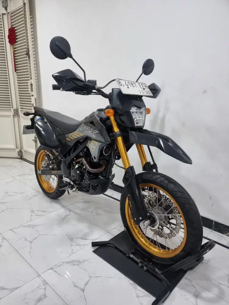 Kawasaki KLX 150 SM SE USD LED 2025 / 2026 bln 11 Like new