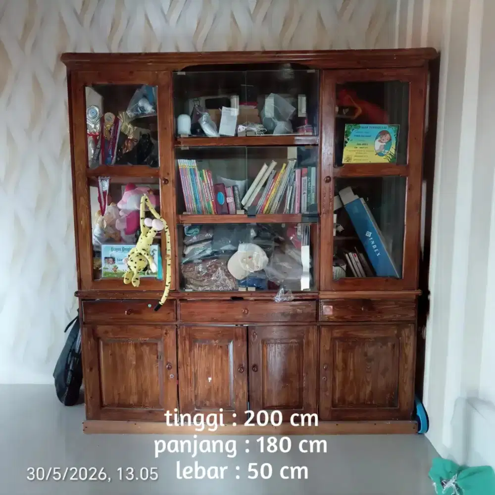 Lemari Partisi double pintu