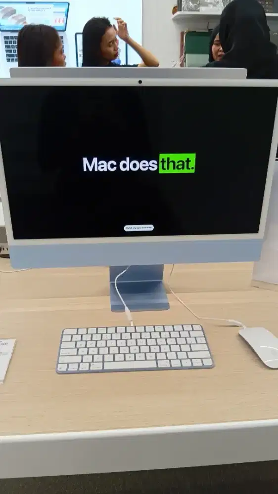 iMac 24 inci¹ 256GB dengan layar retina 4.5k