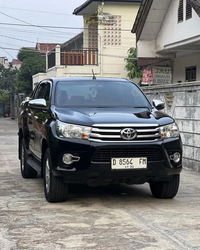 Hilux V at 2019