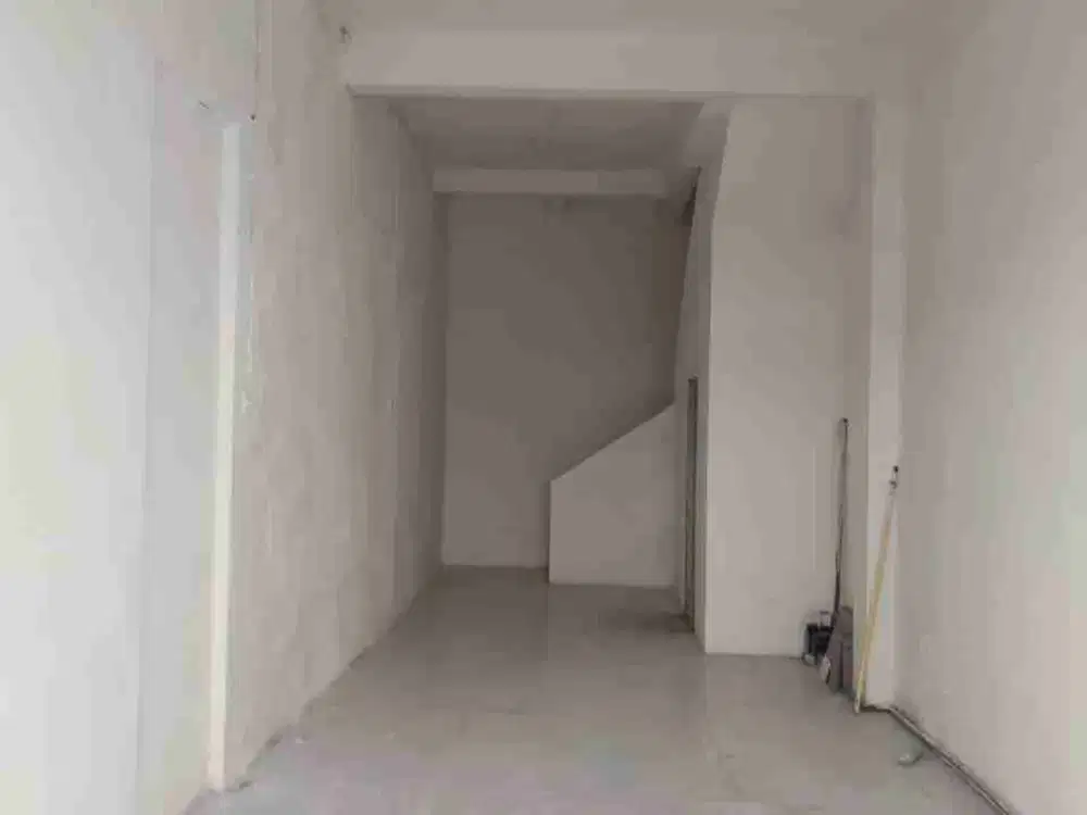 SEWA RUKO KOMPLEK MANYAR MAS 3 LANTAI