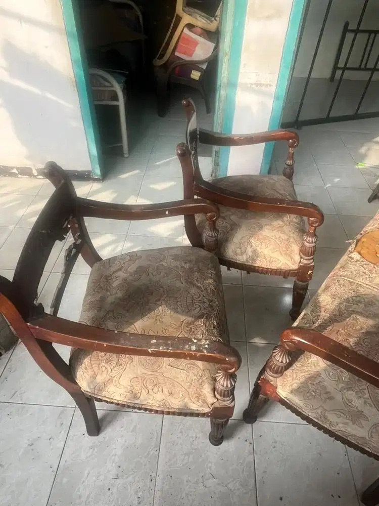 set kursi jadul bekas