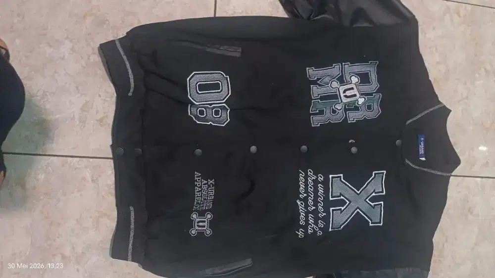 Jaket cowo kombinasi kulit bagian lengan