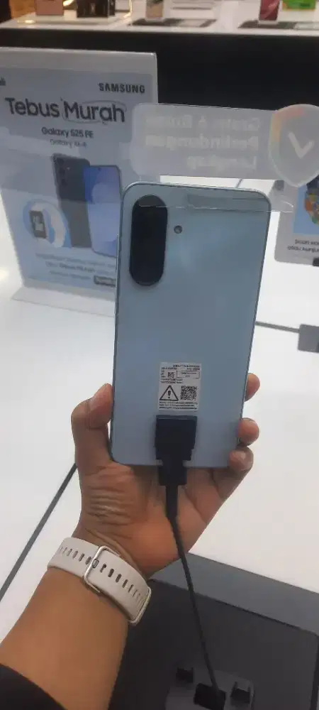 Samsung Galaxy A17