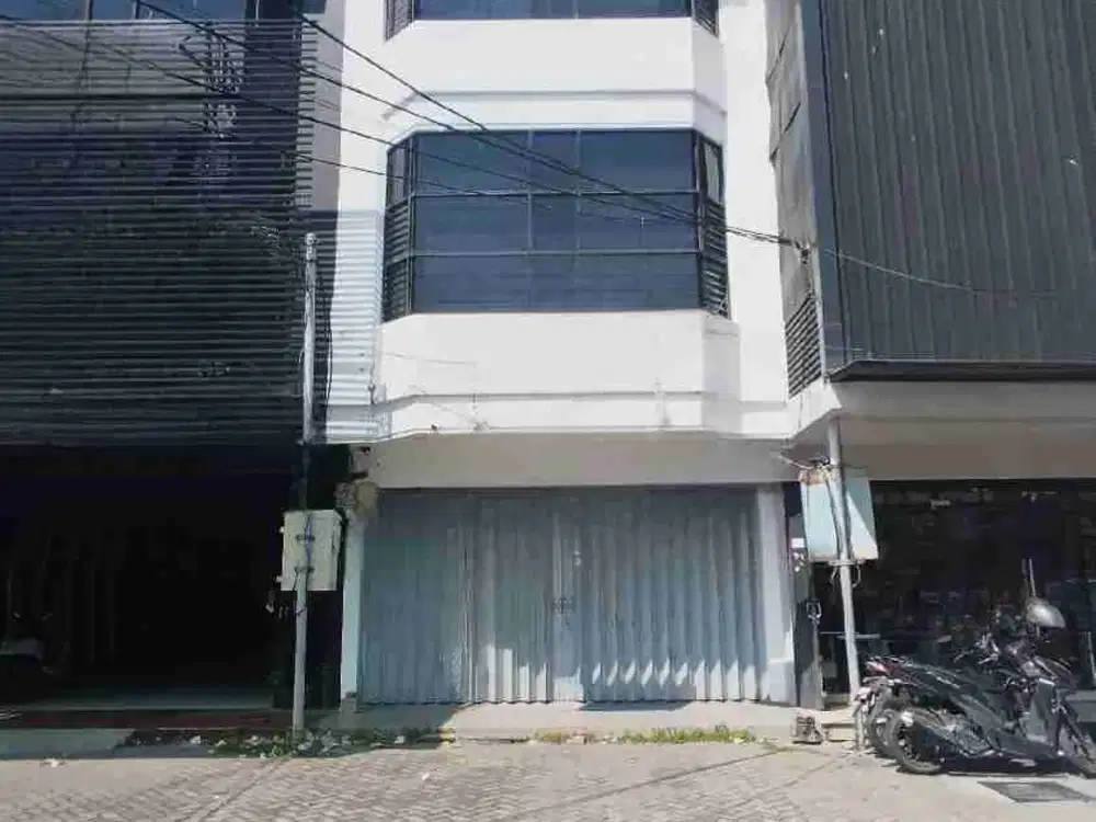 Ruko Wiyung 3 lantai siap Huni dan siap cari cuan