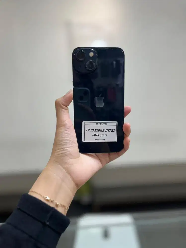 IP 13 128GB FULLSET MULUS BERGARANSI