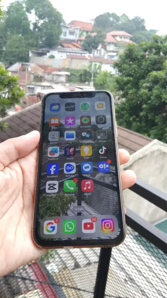 iPhone 11 pro 64 GB inter