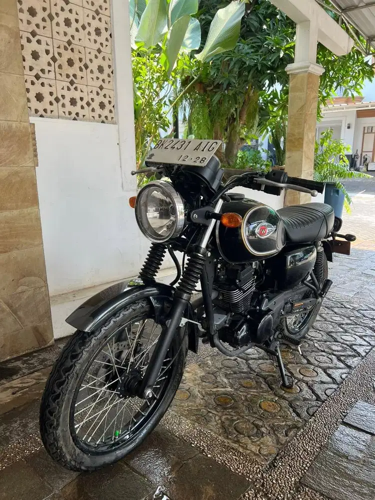 Dijual Cepat : KAWASAKI W175 SE 2018