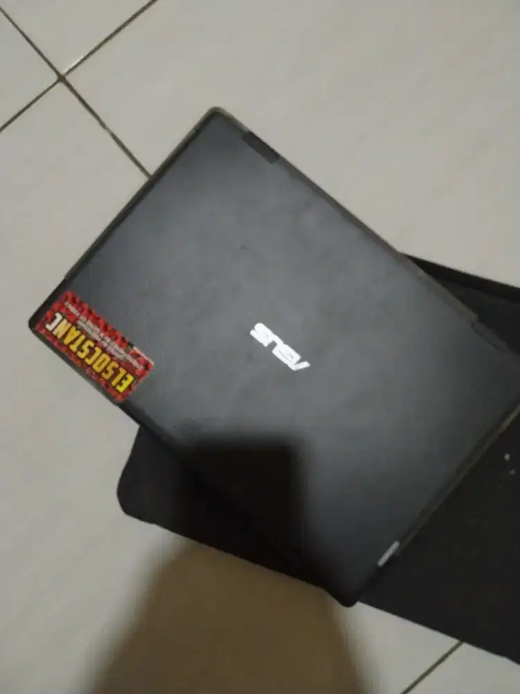 Dijual macbook Asus ExpertBook BR1100CKA