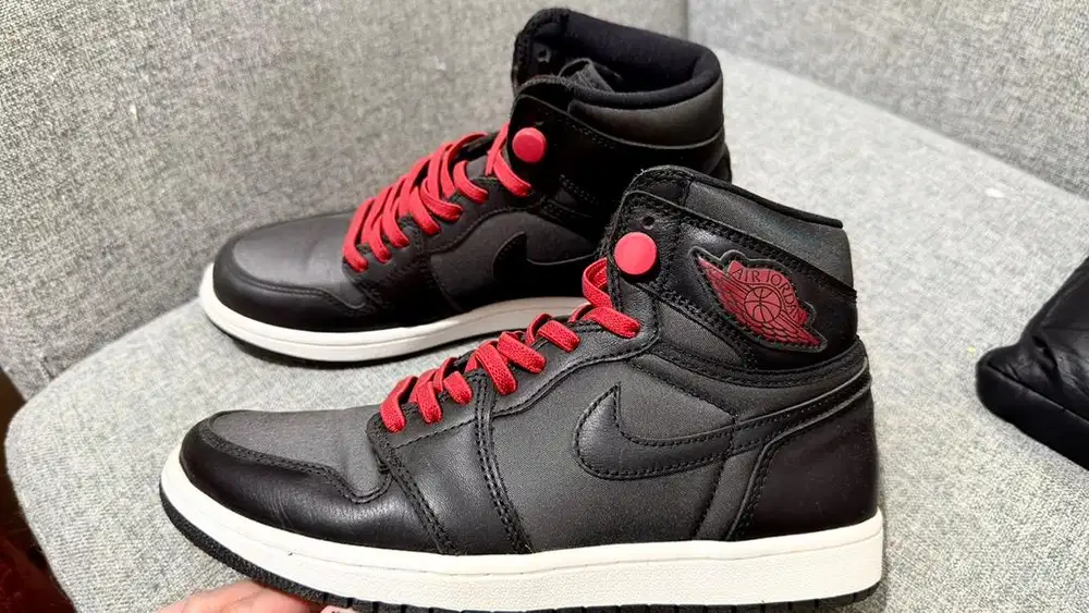 Air Jordan High Satin Black Barang Rare (Terawat)