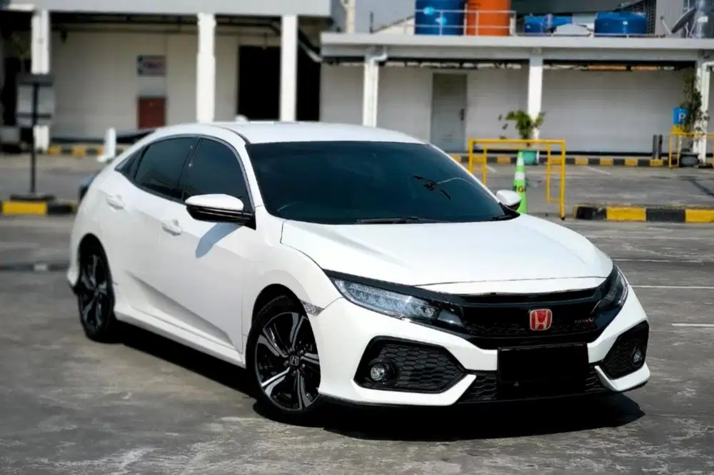 ‼️Dp 20jt‼️ Honda Civic Hatchback 1.5 Turbo 2017 Siap Pakai