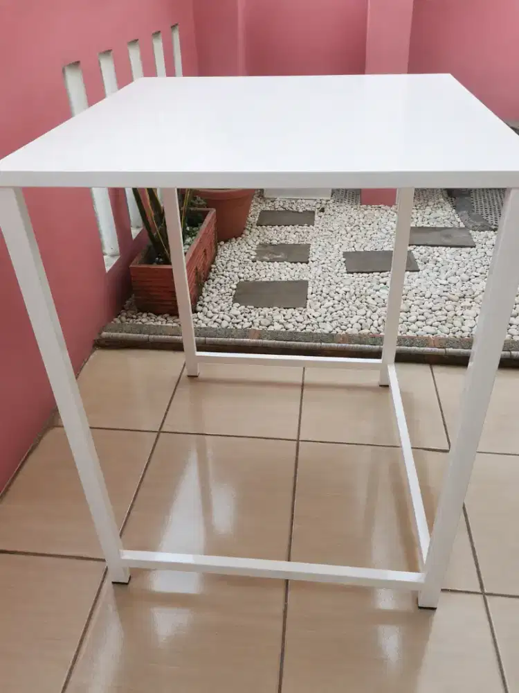 Meja besi minimalis/ rak mesin cuci