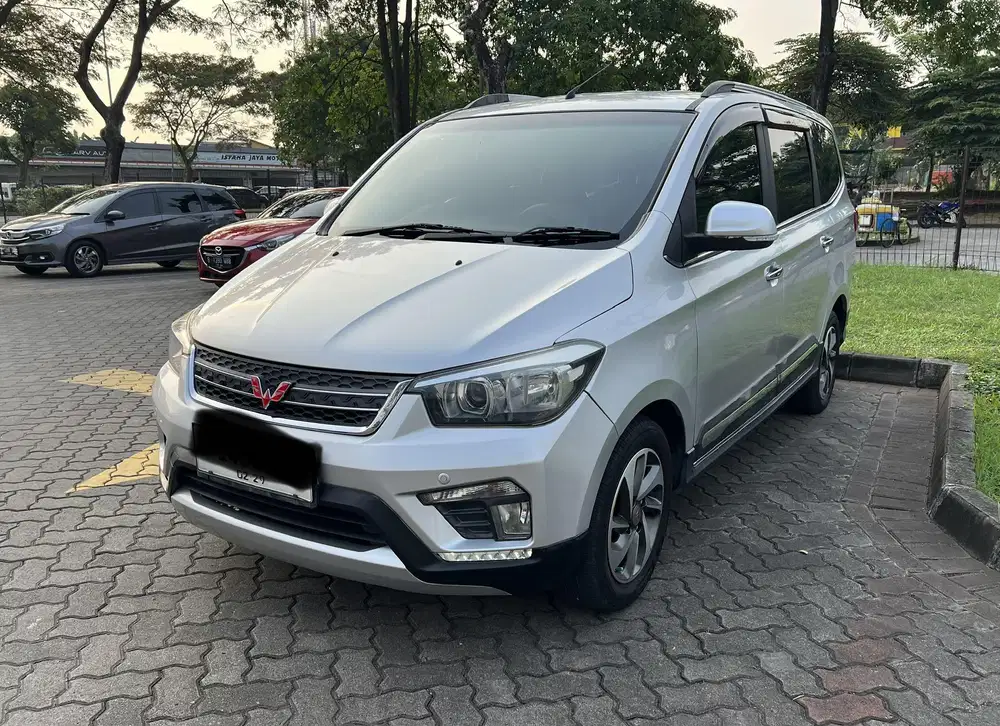 Wuling Confero S L Lux+ Manual 2018/2019 Silver Istimewa