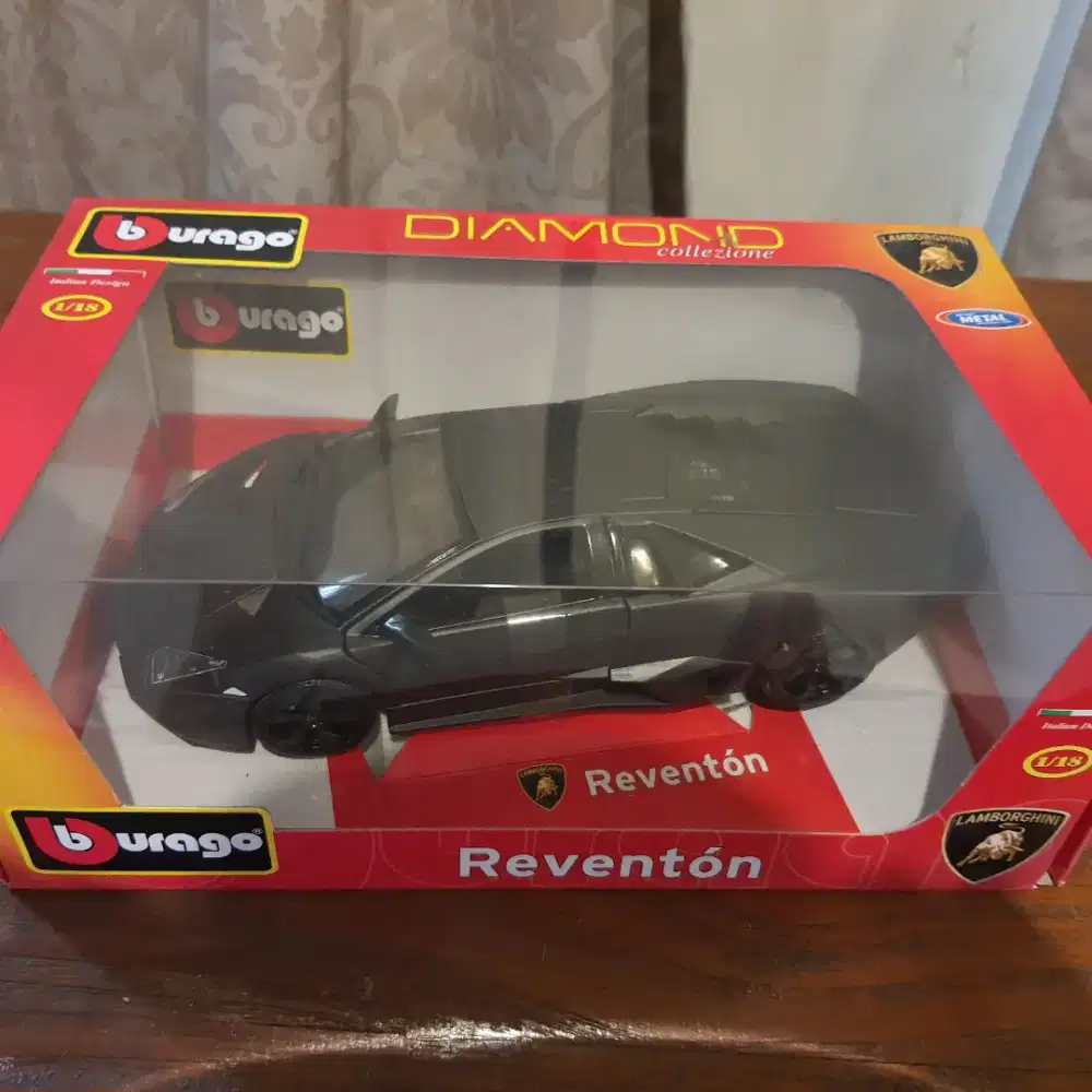 Dijual, #WTS Die cast Bburago Skala 1/18.